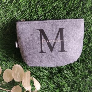comprar neceser gris nombre e inicial
