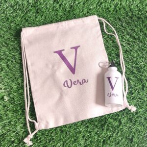 pack rosa mochila y botella con nombre en morado
