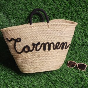 Bolso para playa con nombre Carmen personalizado en marrón y negro