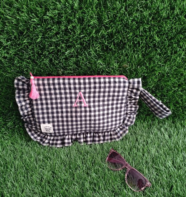 Bolso de mano con volante